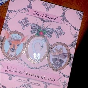 ‘Too Faced’ Enchanted Wonderland Palette Set